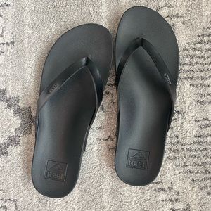 Reef Cushion Court Sz 8